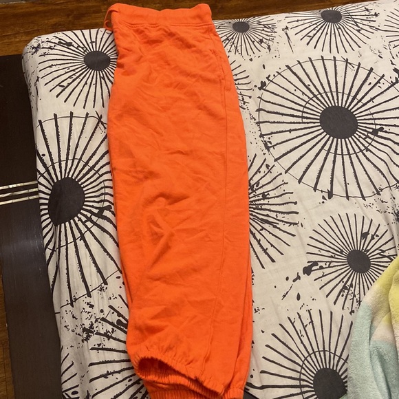 Beautiful coord set perfect for your winters - Picture 3 of 3